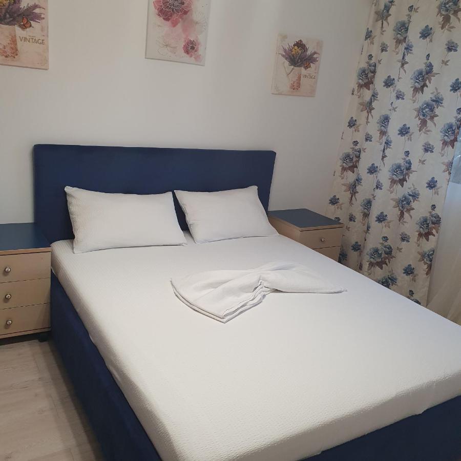 Apartamento Sendy Orşova Exterior foto