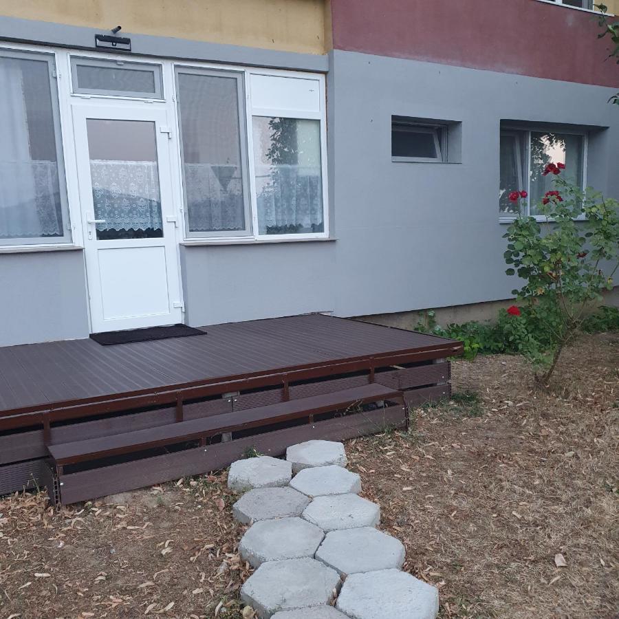 Apartamento Sendy Orşova Exterior foto