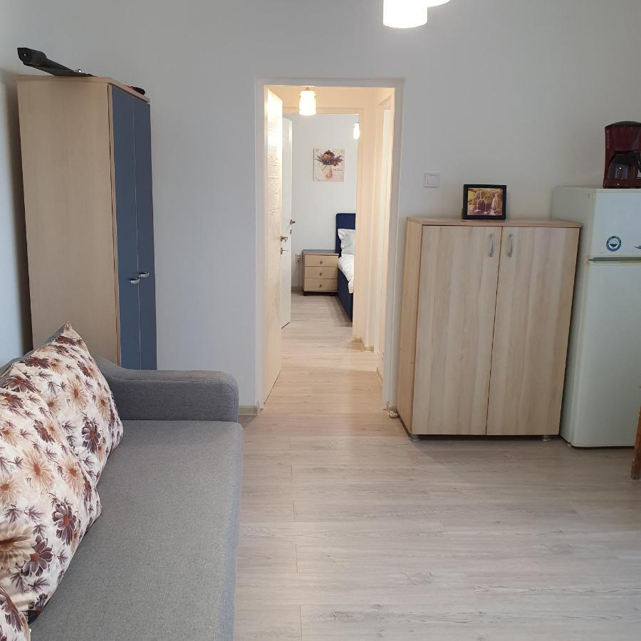 Apartamento Sendy Orşova Exterior foto